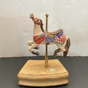 Horse carousel Tobin Fraley signed- music box limited edition #6218 / 17,500